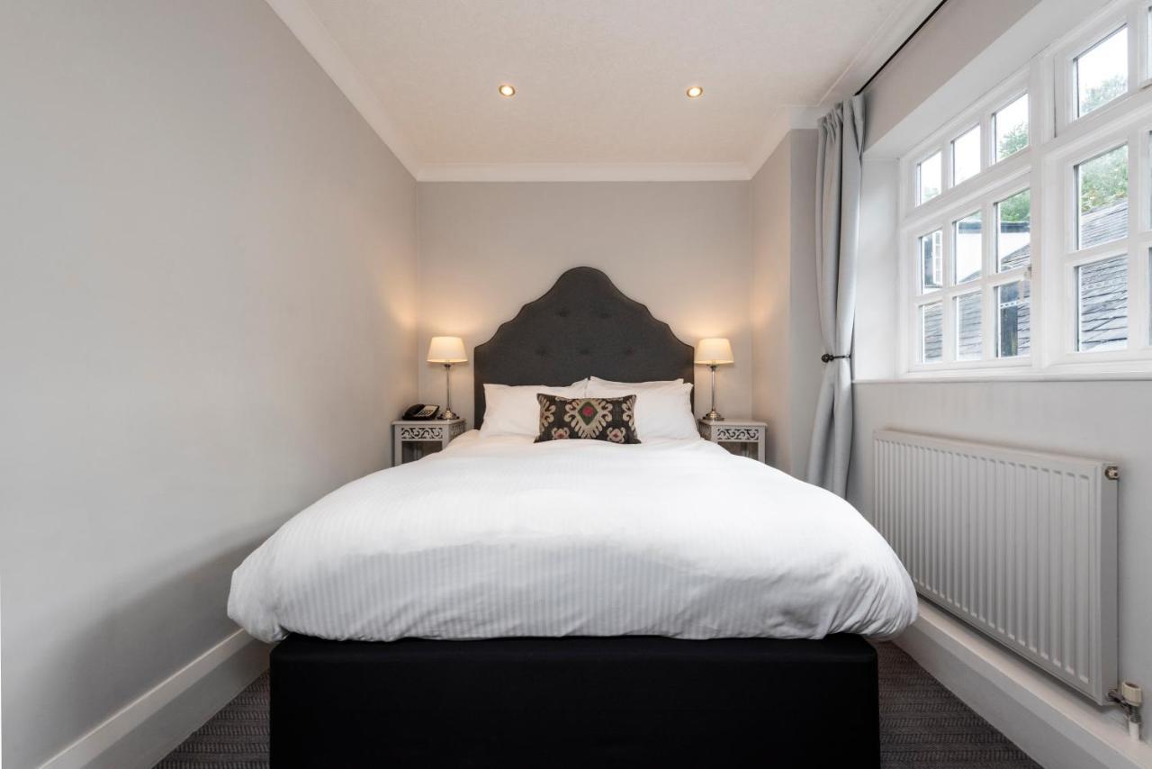 Statham Lodge Hotel Warrington Eksteriør bilde